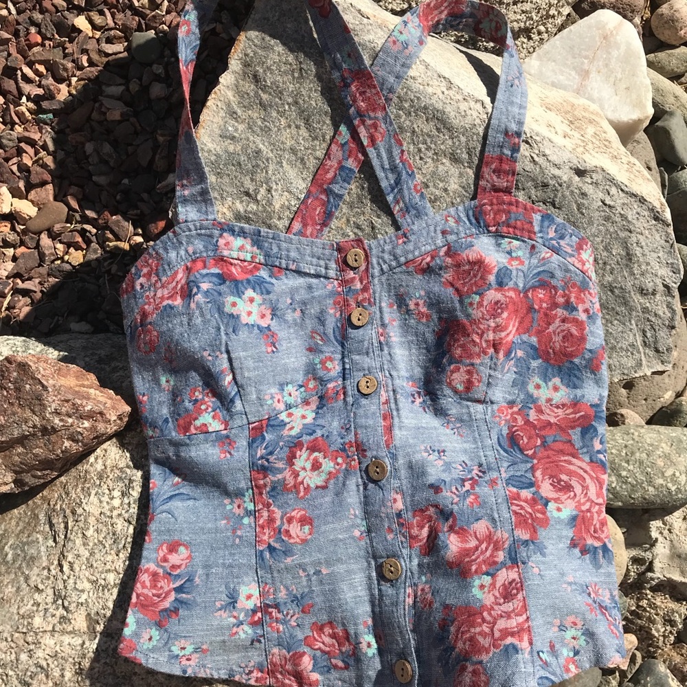 ☀️ EUC...full tilt Criss Cross Button Up Crop Tank